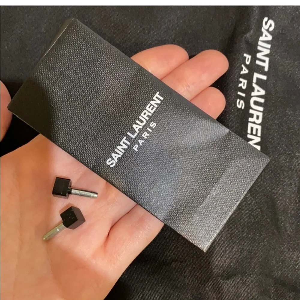 Saint Laurent black leather heels size 39.5 euro - Picture 5 of 6
